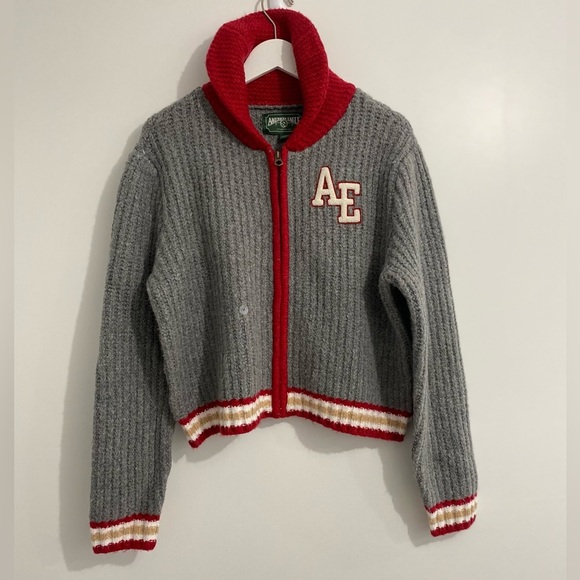 American Eagle Sweater - Picture 3 of 9